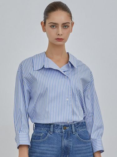 Back Slit Shirt Blouse (VA8SS7W) - VISIT IN NEWYORK - Modalova