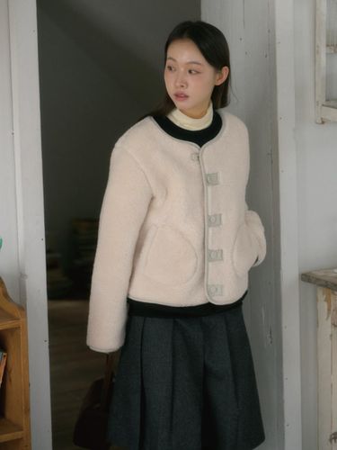 Cozy Eco Fur Lightweight Jacket [White] - ANOETIC - Modalova