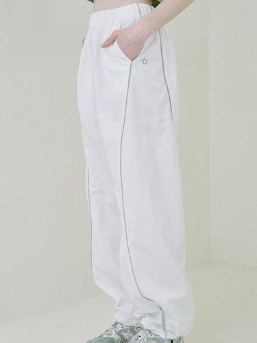 Line Lightweight Tapered Nylon Jogger Pants - Rosefrantz - Modalova