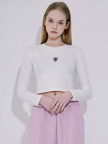 Heart Embroidery Pintuck Cotton T-shirt [beige] - Rosefrantz - Modalova