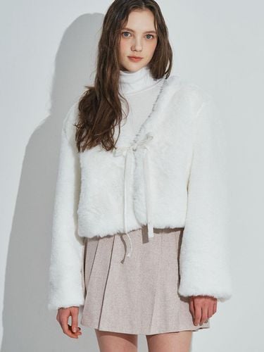 Cozy Ribbon Fur Jacket [Ivory] - Rosefrantz - Modalova