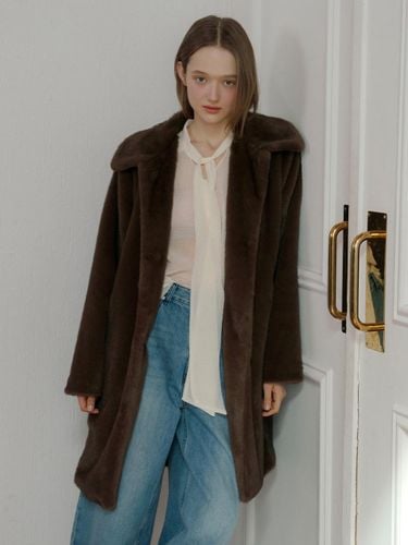 Long Fur Coat [Brown] - lettera - Modalova