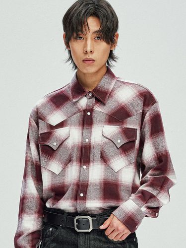 Flannel Plaid Western Relaxed Fit Shirt [Burgundy] - KND - Modalova