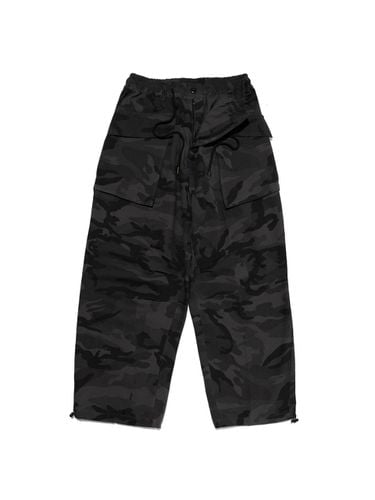 Camo Pattern Wide Cargo Balloon Pants [Black] - OTHERFITS - Modalova