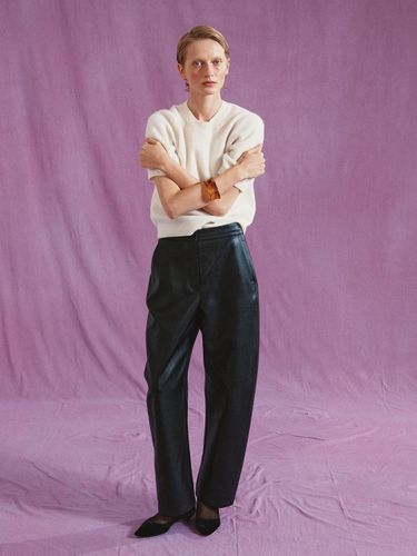 Curved Relaxed Tapered Pants [] - ORE - Modalova