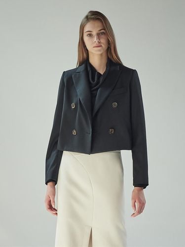 Cropped Double-breasted Tailored Jacket [Beige] - ACUD - Modalova