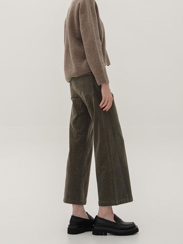 Corduroy Straight Mid-Rise Pants [D.Green] - ACUD - Modalova