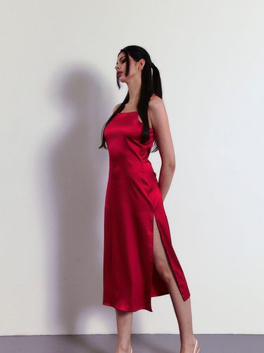 Stretch Satin X-strap Maxi Dress [RED] - VINAJ - Modalova