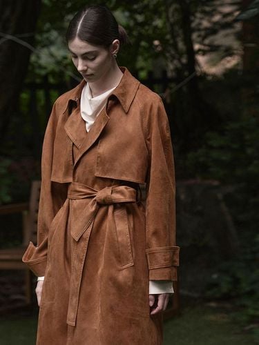 Suede Half Standard Fit Trench Coat [Camel] - GIEMAR - Modalova