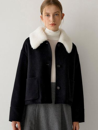 Fur Collar Merino Wool Short Coat [Black] - sisterhood - Modalova