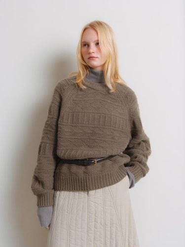 Fisherman Wool Raglan Sweater [KHAKI] - The Raust - Modalova