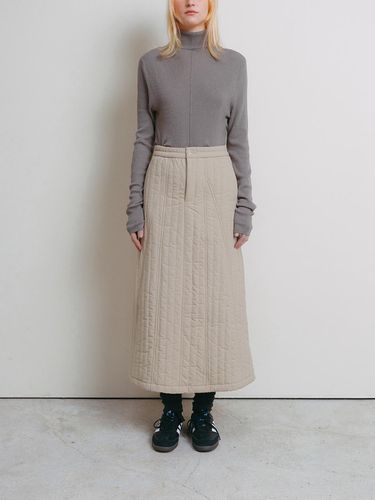 Padded A-line Long Skirt [BEIGE] - The Raust - Modalova