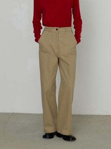 Warm High-Density Straight Pants [Beige] - But’ton - Modalova