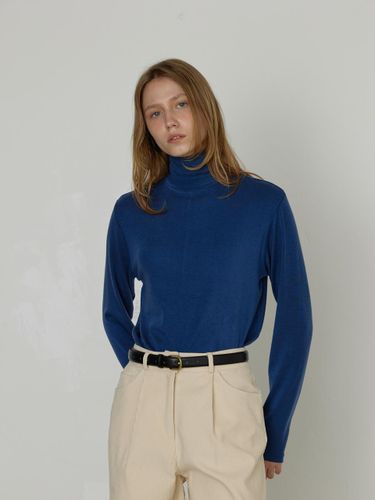 Wool Blended Loose Fit Polar Turtleneck [Blue] - But’ton - Modalova