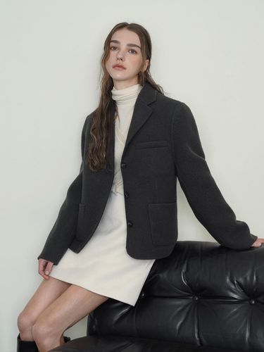 Boucl Handmade Short Wool Jacket [Dark Grey] - sisterhood - Modalova