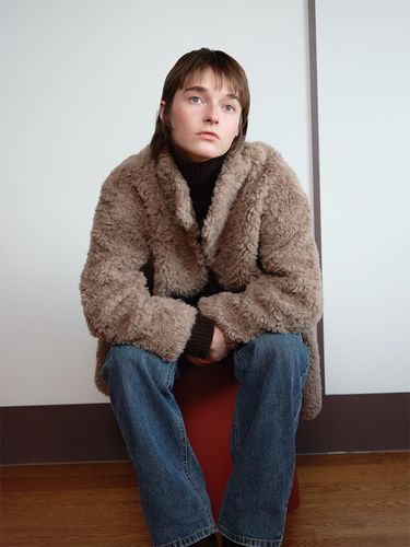 Boucle Fur Wool High-Neck Coat [Beige] - The Raust - Modalova