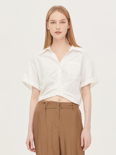 Elastic Banding Pleated Crop Shirt (SAWS47331IV) - Sisley - Modalova