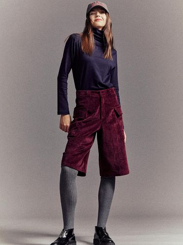 High Rise Relaxed Fit Bermuda Pants [Wine] - Cocancl - Modalova