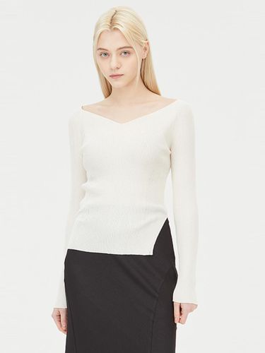 Wave Neck Slim Cotton Blend Knit [Ivory] (SAKP38431IV) - Sisley - Modalova