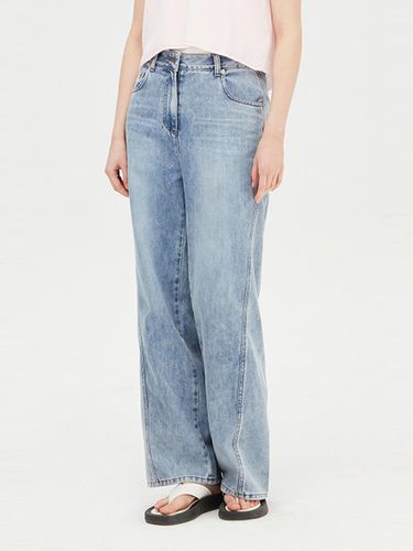 Cut-out Slim Straight Fit Stone-washed Denim Pants (SADP32431BL) - Sisley - Modalova