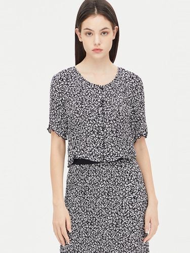 Clover Print Round Neck Stretchy Blouse [Navy] (SAWS51431) - Sisley - Modalova