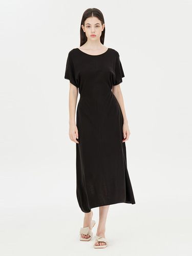 V-neck Flare Cool-touch Knit Dress (SAKO01441BK) - Sisley - Modalova