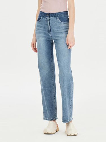 Color Block Slim Straight Stretch Denim Pants (SADP06441BL) - Sisley - Modalova