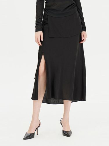 Crinkle Viscose Layered Flare Skirt [Black] (SASK03441BK) - Sisley - Modalova