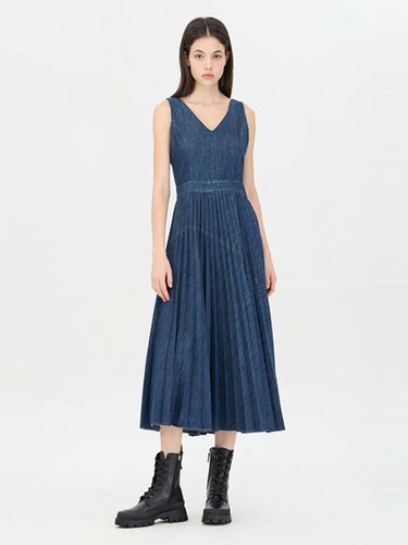 V-neck Pleated A-line Denim Dress (SAOP07441BL) - Sisley - Modalova