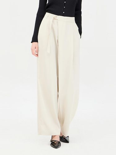 Lorin Belt Wide Leg Wrap Pants [Beige] (SAPT05441BE) - Sisley - Modalova