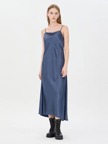 Acetate Adjustable Strap Slip Dress (SAOP05441DB) - Sisley - Modalova