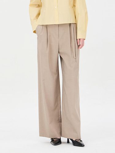 Double Belt Wide Pleated Pants [Beige] (SAPT09441) - Sisley - Modalova