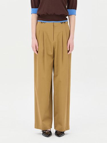 Side Detail Double Pleated Wide Fit Pants (SAPT08441CA) - Sisley - Modalova