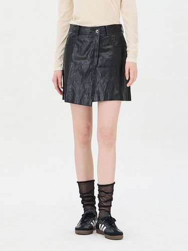 Leather Asymmetrical Wrap Mini Skirt (SASK09441BK) - Sisley - Modalova