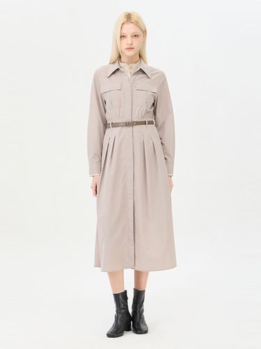 Belted Layered Shirt Fit-and-Flare Dress (SAOP09441BE) - Sisley - Modalova