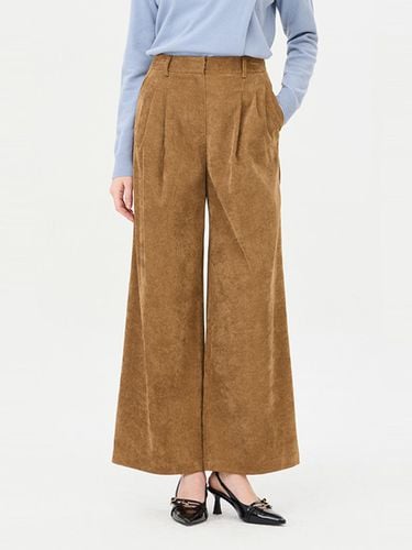 Corduroy Two-Pleat Wide-Leg Pants [Beige] (SAPT34461BR) - Sisley - Modalova