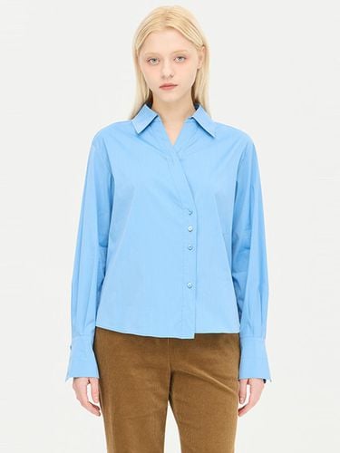 Semi V-neck Wrap Two-way Blouse (SAWS37461BL) - Sisley - Modalova