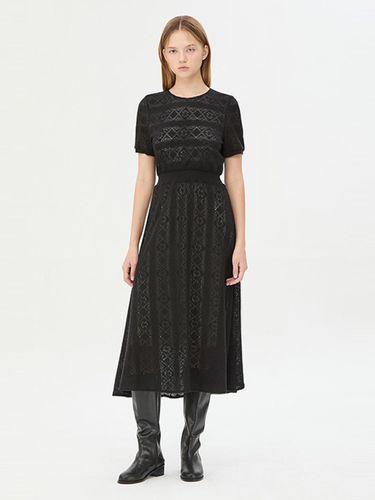 Berlin Lace Fit-and-Flare Short-Sleeved dress (SAOP37461BK) - Sisley - Modalova