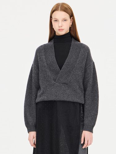 Fur Deep V-Neck Loose Knit Pullover (SAKP57461DG) - Sisley - Modalova