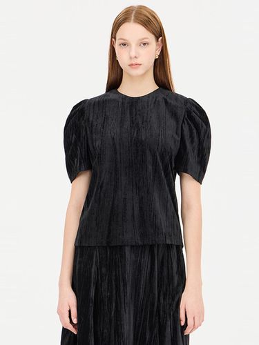 Embossed Texture Velvet Puff Sleeve Blouse (SAWS41461BK) - Sisley - Modalova