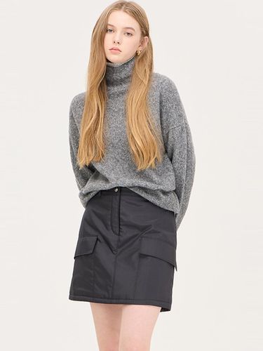 Alpaca Blend High Neck Color Block Loose Fit Knit (SAKP61461GR) - Sisley - Modalova