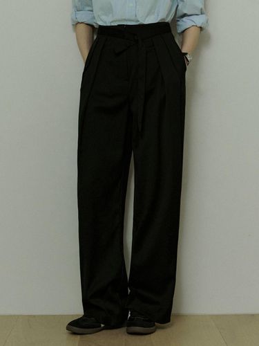 Two Button Belt Wide Fit Straight Slacks [] - ADAUL - Modalova