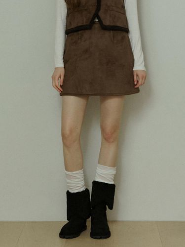 Suede Fur Lined Mini Skirt [Brown] - ADAUL - Modalova