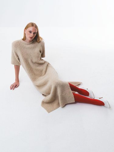 Merino Boucle Knit Dress [BEIGE] - Emin & Paul - Modalova