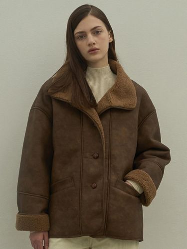 Shearling Leather Vintage Button Jacket [Beige/Brown] - ELLIOTI - Modalova