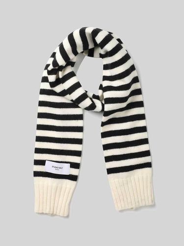 Stripe Ribbed Wool Blend Muffler [Ivory/Black] - Studio Salt - Modalova