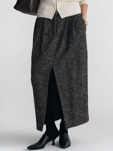 Wool Volume Pleated Maxi Skirt [Black] - MAGJAY - Modalova