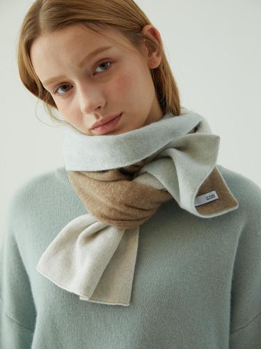 Cashmere Double-Knit Two-Tone Muffler - LE PURE - Modalova