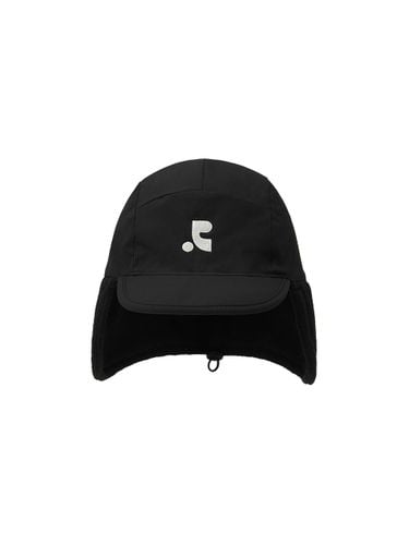 Reversible Fleece Adjustable Trapper Hat [Black] - Rest&Recreation - Modalova