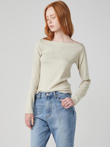 Boat Neck Slim Fit T-shirt [Beige] - OVEOF - Modalova